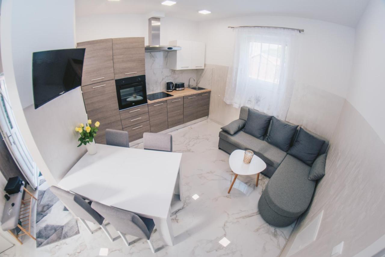 L Apartment Марибор Екстериор снимка
