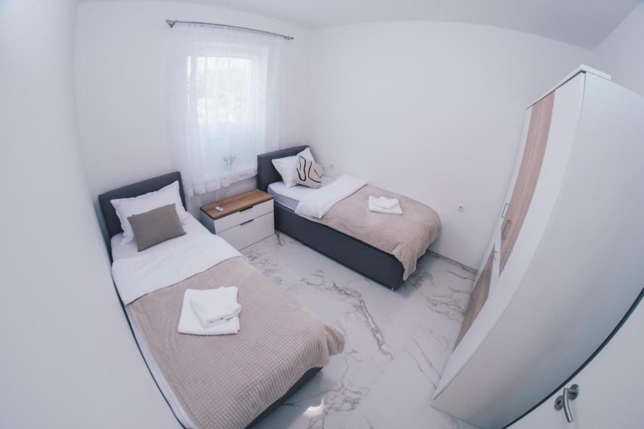 L Apartment Марибор Екстериор снимка